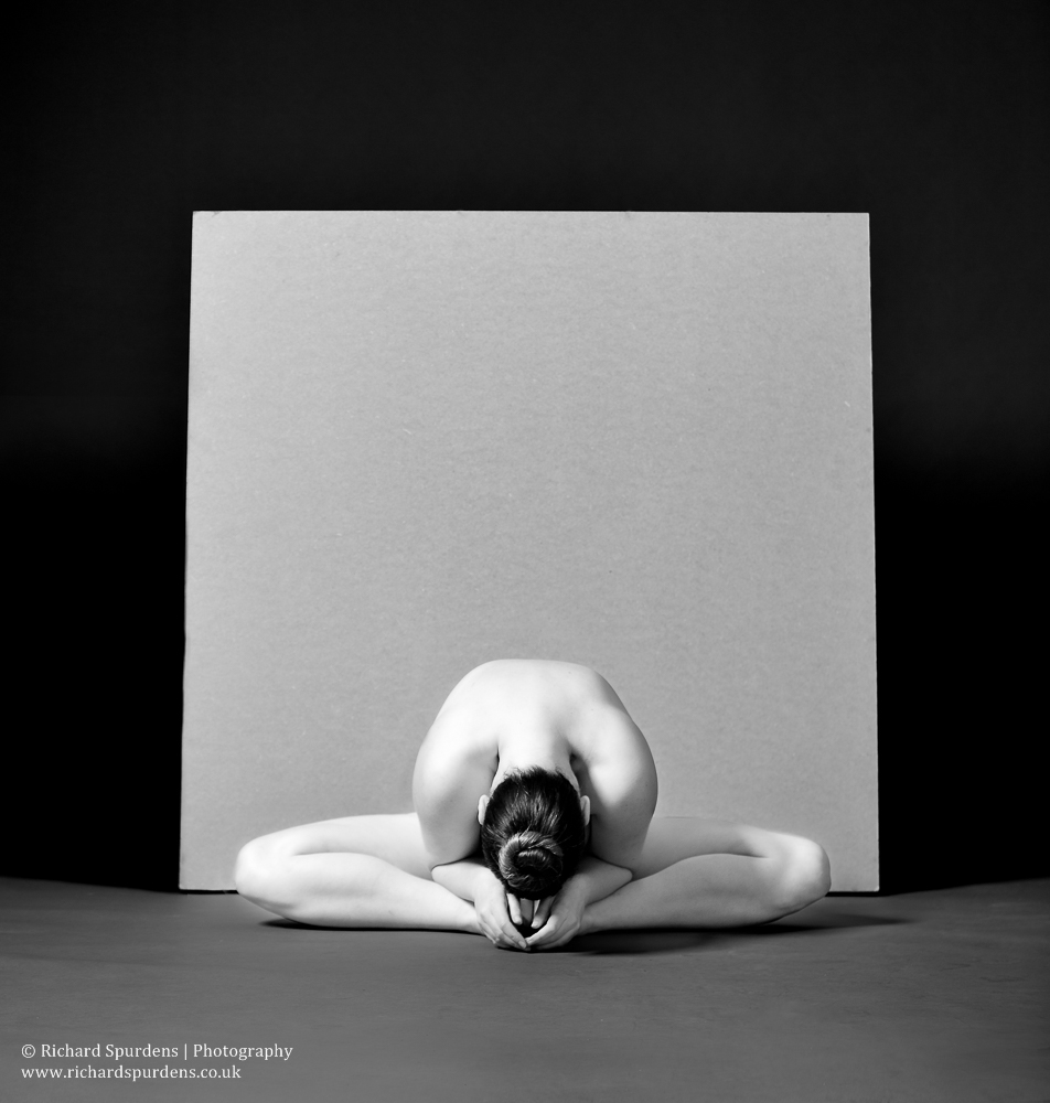 artistic nude photographer - artistic nude photography -Fine art nudes - shapes in the square