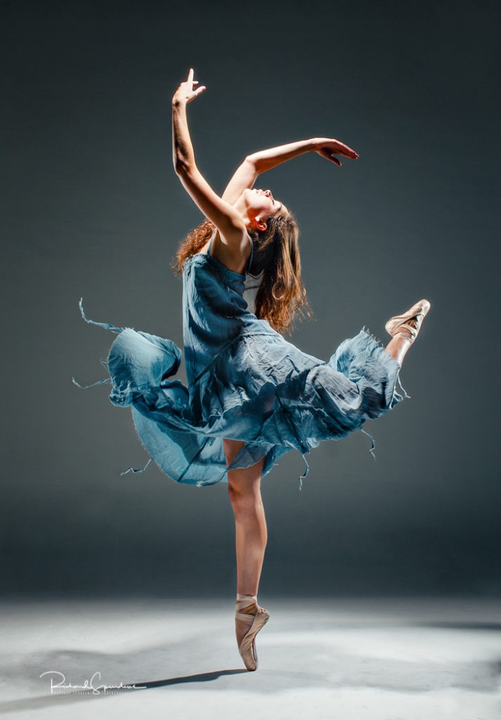 on pointe expression