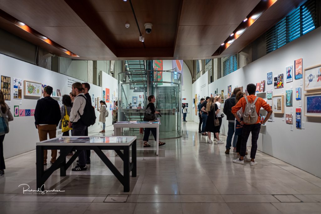 travel photography - travel photograher - viewing the exhibition of the world illustration award exhibitiion