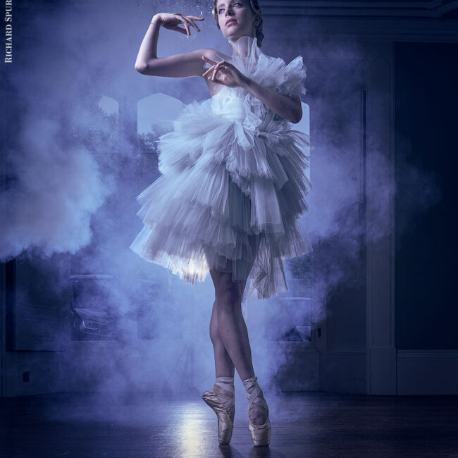 dance photographer - dance photography - dancer on pointe with smoke behind