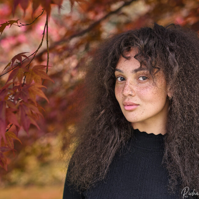 portrait photography - portrait photographer - colour protrait of model under a red acer trer